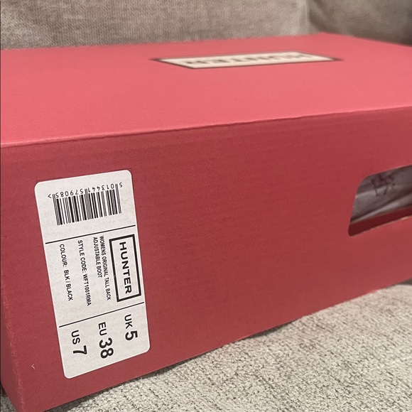 HUNTER Matte Black Tall Boots ✨ - Picture 4 of 4